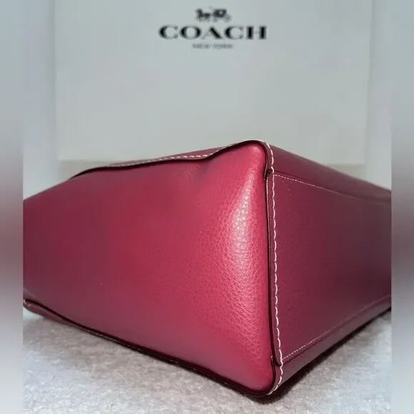 🔥🎁NWT! Coach Derby Tote Handbag Leather Gold/Rouge Msrp:$350.00 - Picture 6 of 13